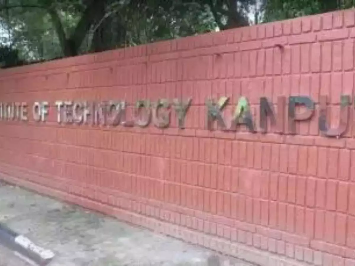 26%% Of IIT Kanpur Students Still Await Placement Offers.